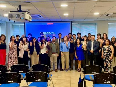 Estudiantes de Administración Pública refuerzan su proceso formativo con Gira Académica 2025 por instituciones del Estado