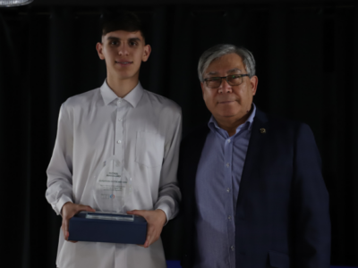 Estudiante de Ingeniería Comercial en Sede Santiago es reconocido como Mejor Deportista en Fútbol 2025
