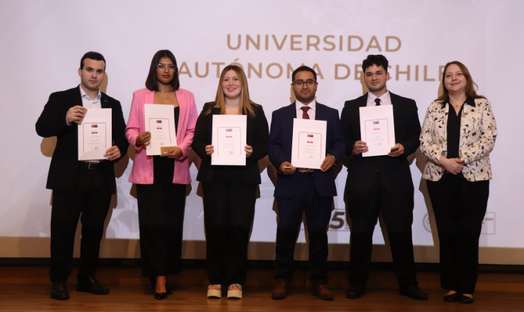 Estudiantes de Derecho egresan del Minor en Inteligencia Artificial y Derecho