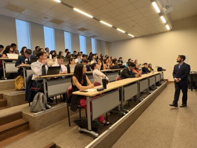 Alumnos de Derecho de la U. Autónoma participaron de charla organizada por la Sociedad Científica de Estudiantes de Derecho y el SERNAC