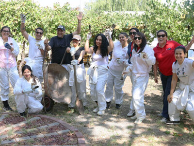 Colaboradores de la Universidad Autónoma de Chile Sede Talca realizan voluntariado en ELEAM Padre Alberto Hurtado