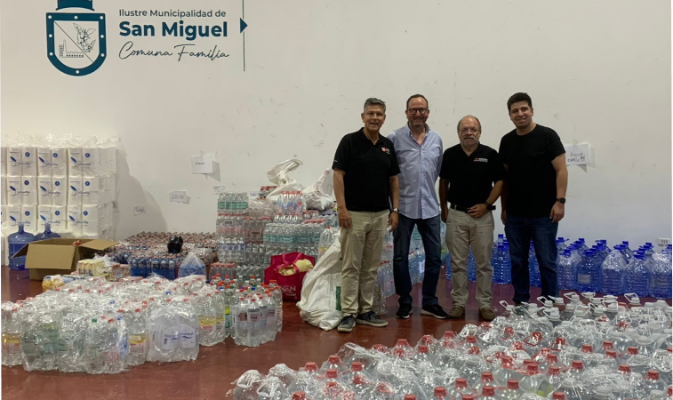 Universidad Autónoma Sede Santiago entrega ayuda solidaria a municipios por incendios