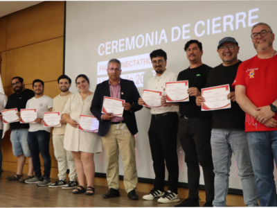 Universidad Autónoma Sede Santiago cierra el HL7 Connectathon Chile 2026 con entrega de certificaciones a equipos participantes