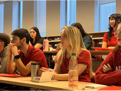 Estudiantes y equipo de Admisión UA fortalecen su trabajo colaborativo en jornadas de capacitación en Sede Santiago