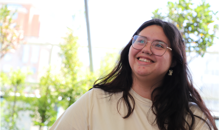 Bienvenida Estudiantes 2026 Sede Santiago: ¿Cómo se vive la vuelta universitaria de una profesora que volvió a ser mechona?