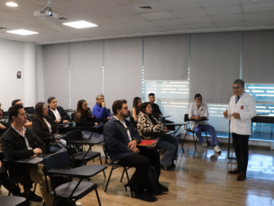 Especialidades odontológicas inauguran año académico 2026 con clase magistral en formato híbrido