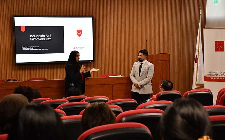 Capacitación en Aprendizaje + Servicio fortalece formación de estudiantes y docentes de Pedagogía en Lengua Castellana y Comunicación