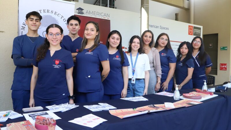 Estudiantes de Enfermería impulsan campaña de prevención renal en la comunidad universitaria