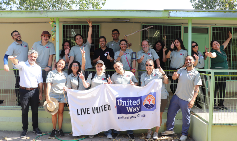 Colaboradores de la Sede Santiago participaron en jornada de voluntariado en Macul
