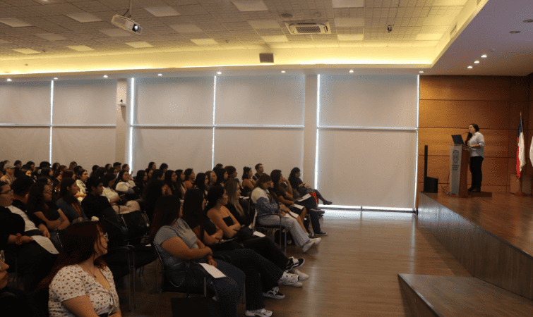 Terapia Ocupacional realizó jornada informativa sobre prácticas profesionales 2026 en Sede Santiago