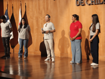 Mentoras y mentores pares acompañan a estudiantes TECH de primer año en su ingreso a la vida universitaria en Sede Santiago