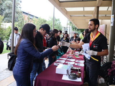 Estudiantes de Fonoaudiología celebran Día Mundial de la Audición con jornada de concientización