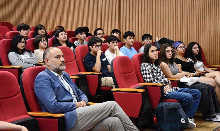 Pedagogía en Historia, Geografía y Ciencias Sociales dio la bienvenida al año lectivo con reflexión sobre igualdad y formación ciudadana