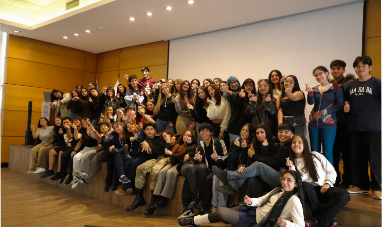 Apadrinamiento en la Carrera de Enfermería fortalece la integración y los vínculos entre estudiantes en Sede Santiago