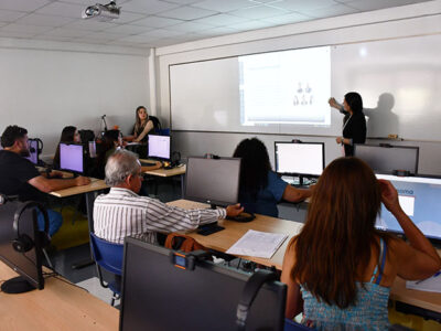 Dirección de Tecnologías Virtuales y Dirección Académica realizaron talleres para fortalecer competencias digitales en Sede Talca
