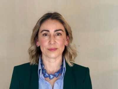 “Refleja el camino que muchas mujeres hemos construido”: Valeska Rivas se convierte en la primera mujer en liderar la Vicedecanatura de Derecho