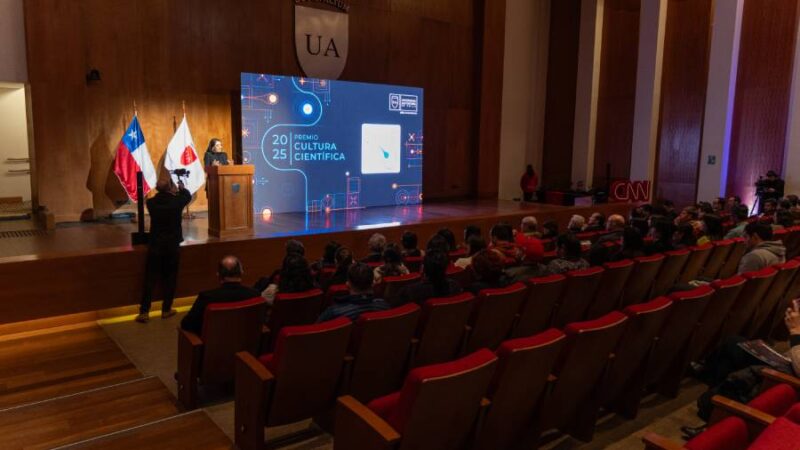 Universidad Autónoma de Chile y Fundación Puerto de Ideas firman alianza para potenciar la cultura científica