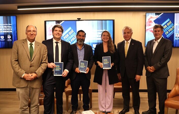 Universidad Autónoma de Chile fue escenario de la presentación de libro sobre participación política y debate público