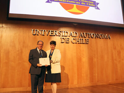 Dr. Cecilio Venegas es incorporado como Miembro Correspondiente Extranjero de la Academia de Ciencias Farmacéuticas de Chile