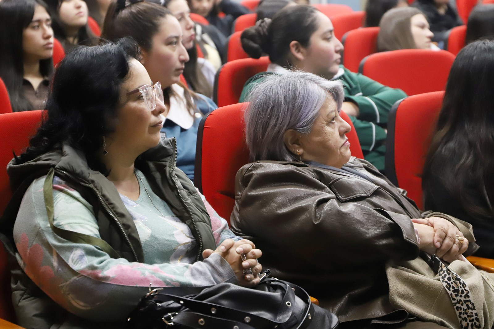 FOTO charla sentir para educar 3