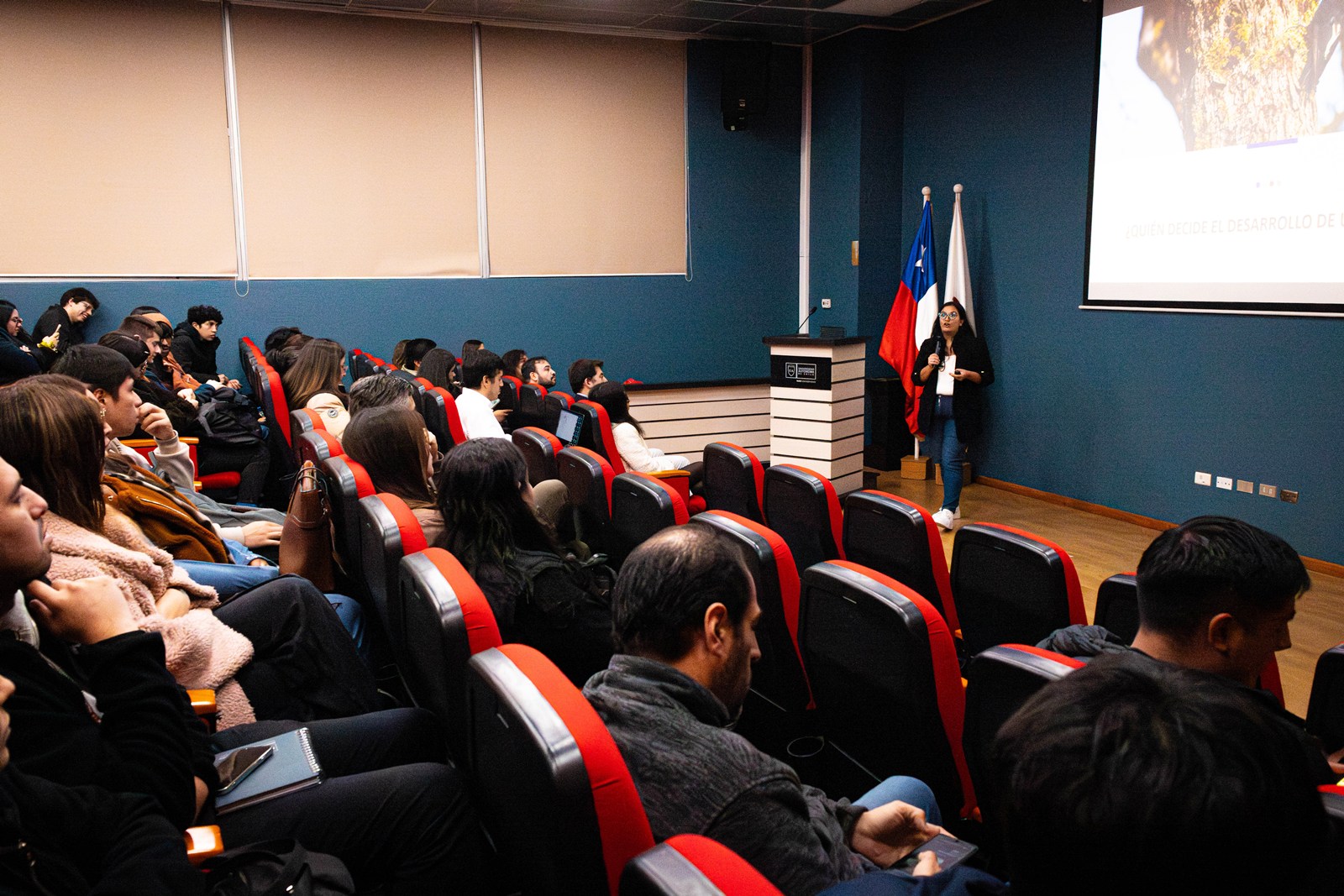 FOTO ciclo de charlas gobernanza 5