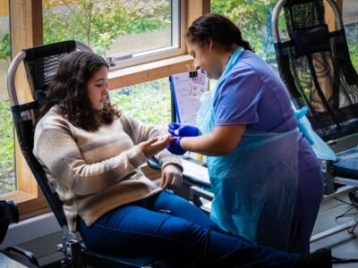 Comunidad universitaria participa en la segunda versión de la colecta de sangre “Autónomos por la vida”