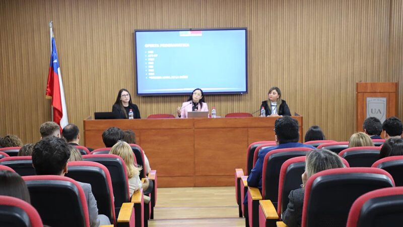 Universidad Autónoma acerca a estudiantes de Derecho al rol del curador Ad Litem en la defensa de la niñez