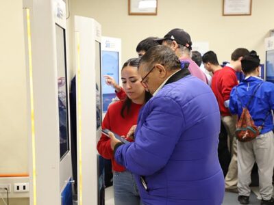 Estudiantes de la Universidad Autónoma apoyan a la comunidad en la Operación Renta 2026