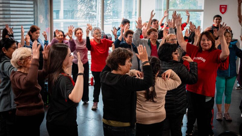 Universidad Autónoma de Chile fortalece el envejecimiento activo con nueva versión del Programa Vitalidad Integrada