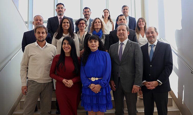 U. Autónoma reúne a la Ministra de Ciencia y a 12 universidades para fortalecer la colaboración en investigación