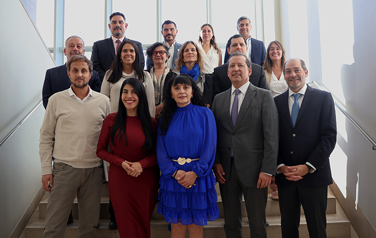 U. Autónoma reúne a la Ministra de Ciencia y a 12 universidades para fortalecer la colaboración en investigación