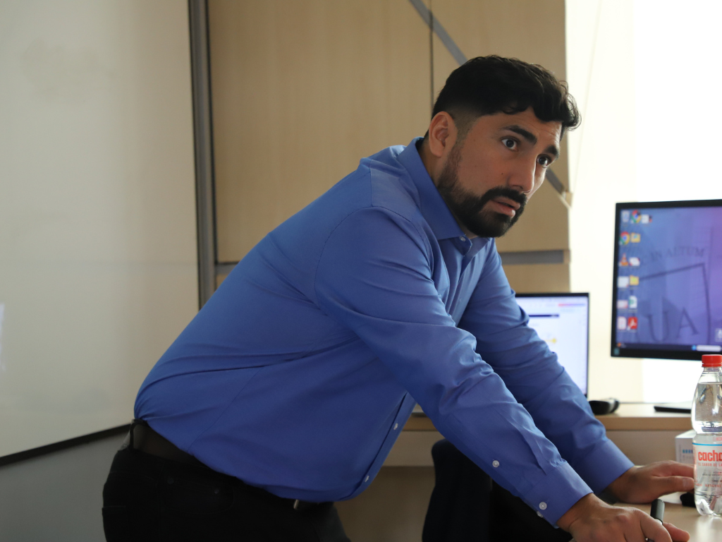 Autónoma y Sercotec realizaron charla sobre Operación Renta