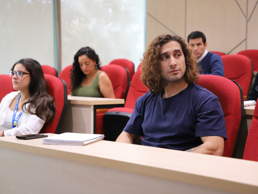 Autónoma y Sercotec realizaron charla sobre Operación Renta