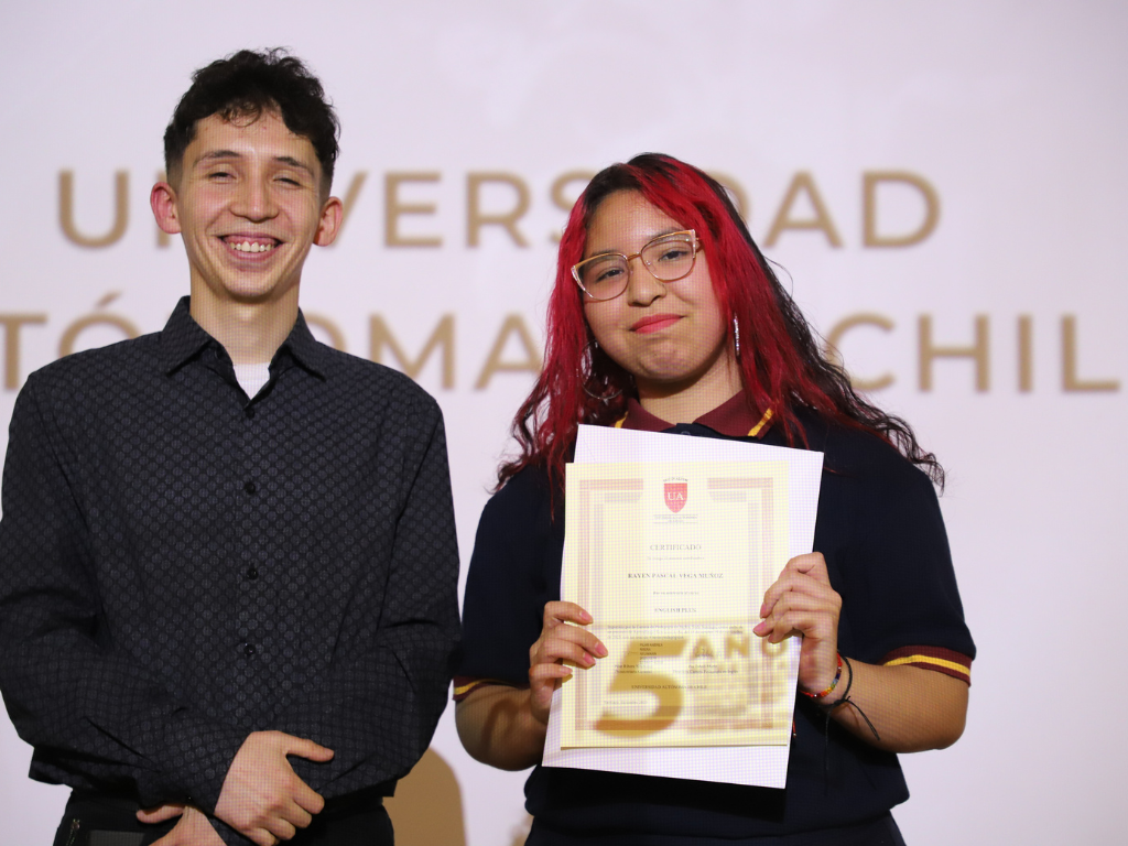 Pedagogía en Inglés certificó a estudiantes de enseñanza básica
