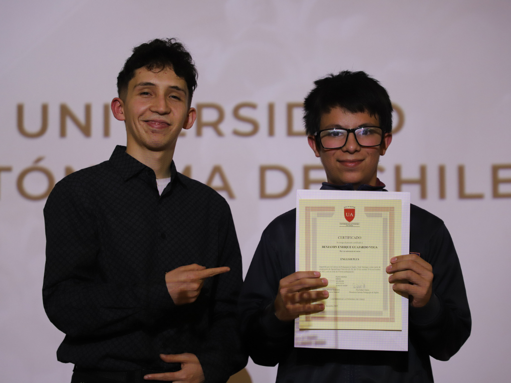 Pedagogía en Inglés certificó a estudiantes de enseñanza básica