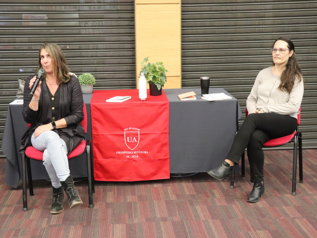 Carrera de Psicología realizó conversatorio sobre salud mental y vocación profesional