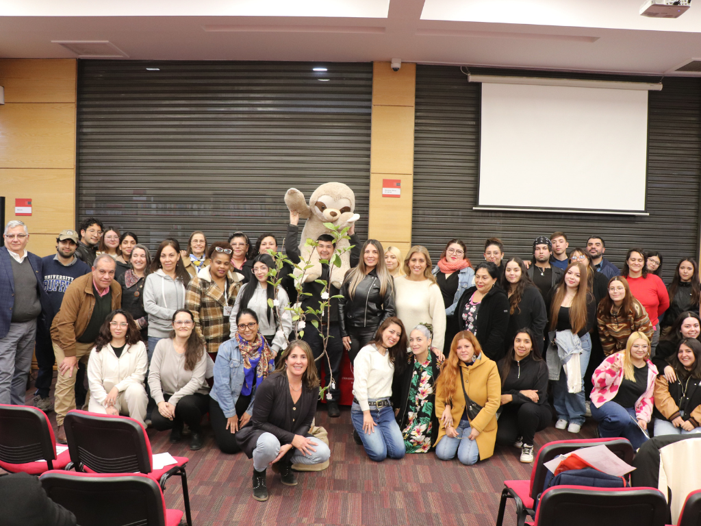 Carrera de Psicología realizó conversatorio sobre salud mental y vocación profesional