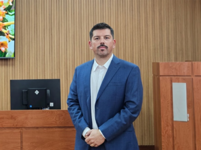 Investigador se titula del Doctorado en Ciencias Biomédicas con estudio sobre el potencial cardioprotector del arándano