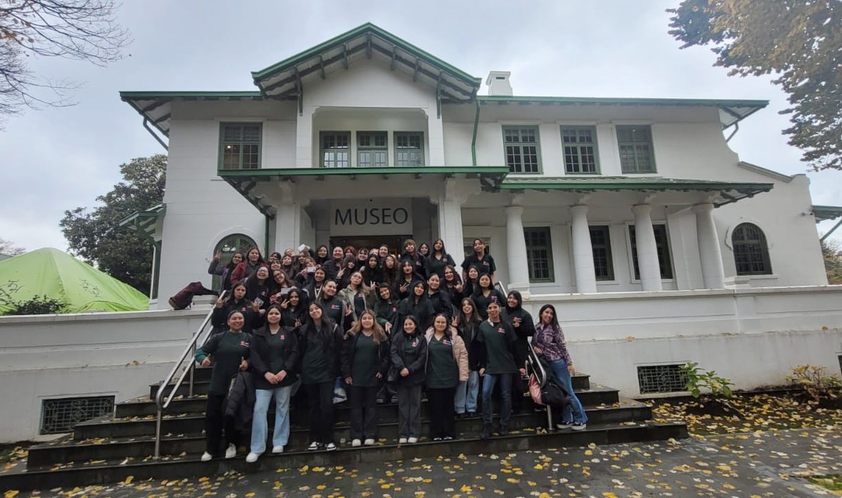 FOTO estudiantes visitan museo regional 1
