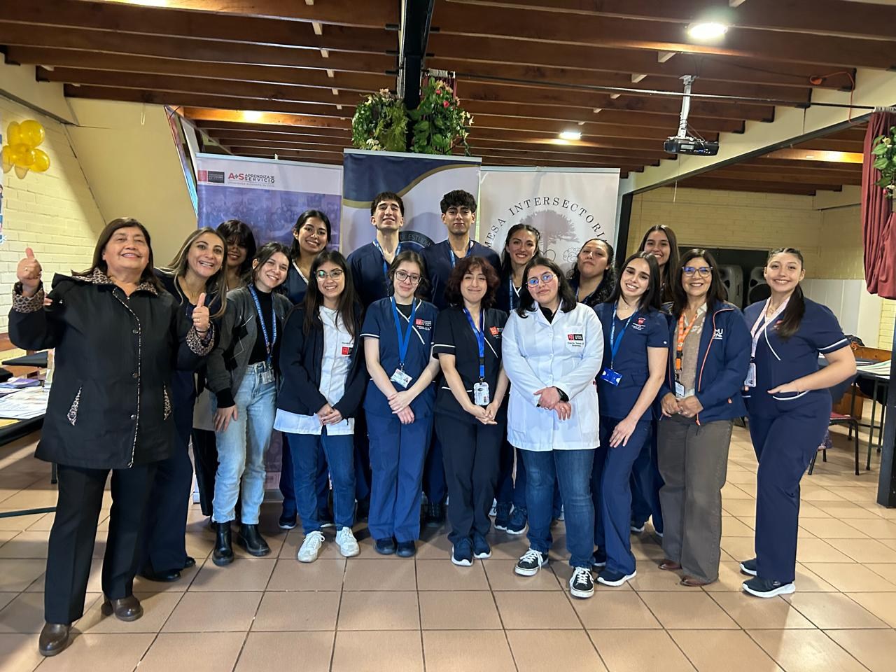 FOTO feria de la salud enfermeria 1