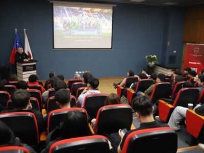 U. Autónoma marca el Día del Kinesiólogo con una jornada que anticipa el futuro de la disciplina