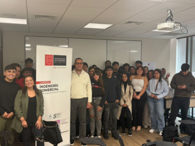 Vinculación con empresas acerca la realidad del marketing al aula en Ingeniería Comercial