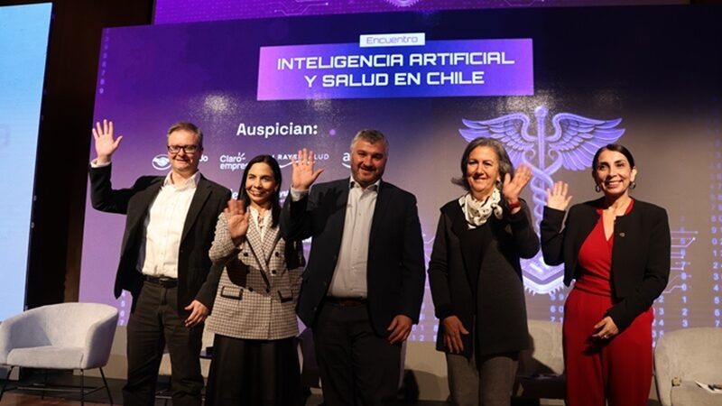 U. Autónoma y ACTI realizaron encuentro sobre inteligencia artificial y salud en Chile