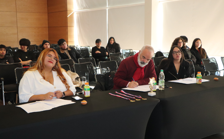 Estudiantes realizaron concurso Talento UA