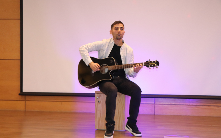 Estudiantes realizaron concurso Talento UA