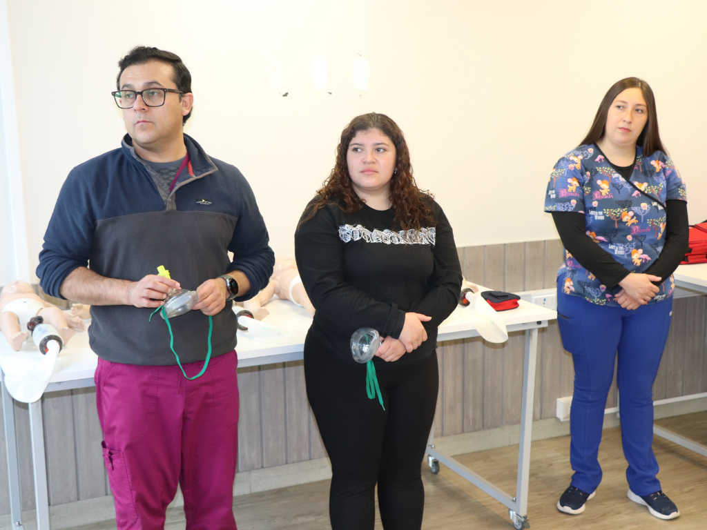 Carrera de Enfermería capacitó a Profesionales en RCP