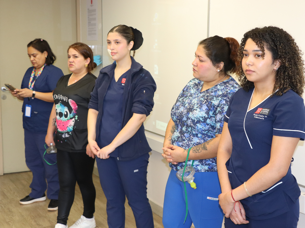 Carrera de Enfermería capacitó a Profesionales en RCP
