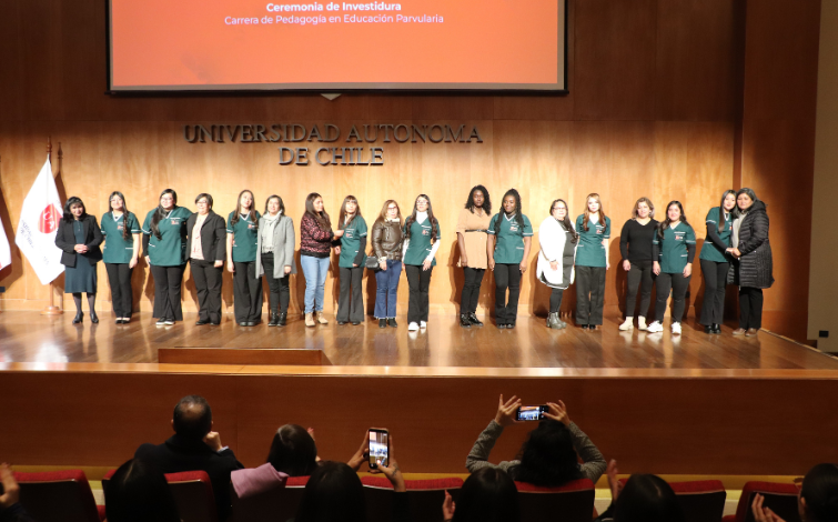 Pedagogía en Educación de Párvulos recibieron su investidura