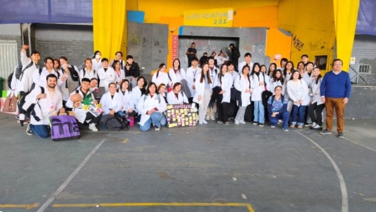 Estudiantes de Enfermería realizan Feria de Educación en Salud para escolares de La Cisterna