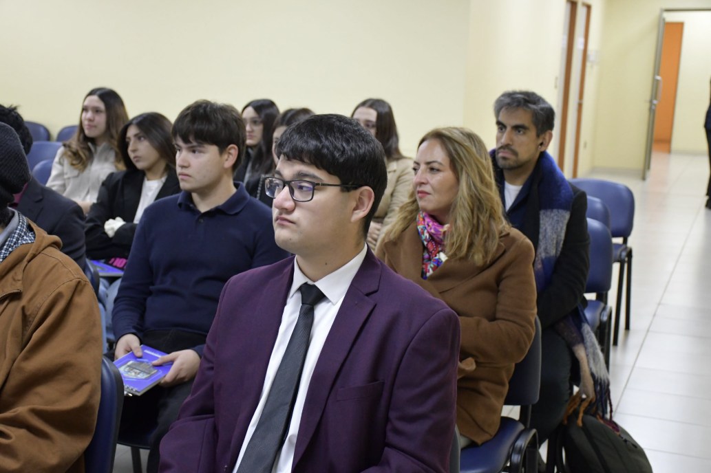 FOTO estudiantes de periodismo conocen el pjud 3